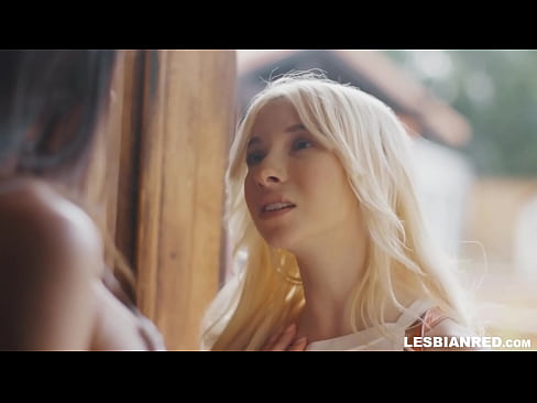 ❤️ Tyttö tulee kotiin muutamaa kuukautta myöhemmin ja päätyy syömään äitipuolensa pillua Porno at fi.sex78.ru
