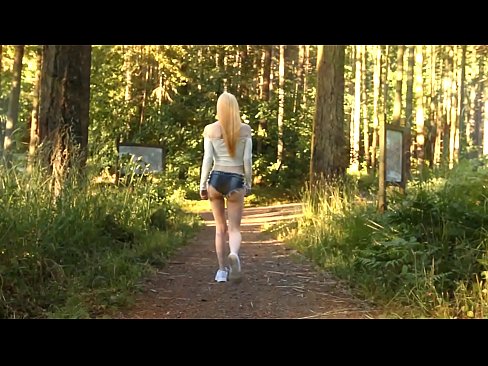 ❤️ Kaunis nainen liikkuu hitaasti, ei alaston video Porno at fi.sex78.ru